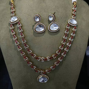 Fournisseur indien plaqué or perlé AD CZ Collection de colliers Kundan pour filles et femmes ensemble de bijoux de fête de l'usine indienne - Product Image 1