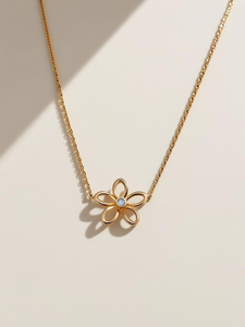 Colgante de infinito dorado con cristales brillantes, que representa el amor eterno, el equilibrio y perfecto para regalar con elegancia. - Product Image 4