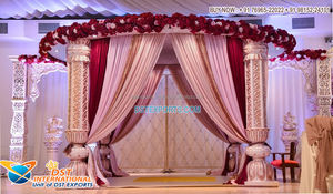 Mandap de mariage sud-asiatique avec murs de bougies, carré de chandelles, Mandap de mariage à la mode, décoration de Mandap en métal à couper le souffle - Product Image 6