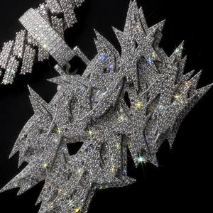 Collar con colgante de diamante de moissanita de diseño único para mujer, joyería de uso diario disponible a precios de exportación - Product Image 6