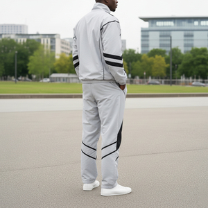 Premium Quality Manufacturer Blank Activewear Nylon Windbreaker Tracksuits Embroidery logo Zip up Jacket Baggy <b>Men's</b> Sweat Suits - Product Image 2