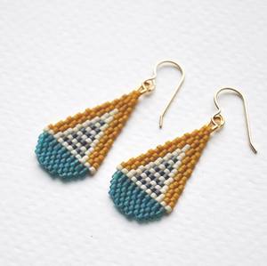 Pendientes de cuentas de semillas de cristal tejidos a mano para boda, joyería de estilo bohemio con borla larga para mujer - Product Image 6