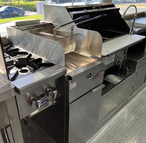 Camión de comida equipado de alta calidad de nuevo diseño - Product Image 2