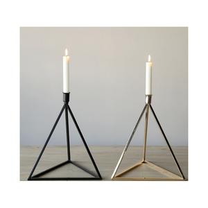 Juego de portavelas de metal artesanal con diseños intrincados, perfecto para mesa de comedor, sala de estar, dormitorio o decoración de exteriores. - Product Image 5