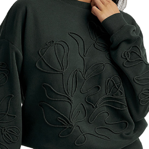 Sweat-shirt noir oversize pour femme de qualité supérieure, chaud pour l'hiver, col rond, manches longues, logo imprimé élégant sur le devant, 100% coton, imperméable - Product Image 5