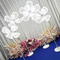 Accessoires de mariage, lumières décoratives florales en tissu LED alimentées par courant alternatif avec poteau télescopique pour salles de mariage, événements, fêtes