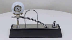 คุณภาพที่เหนือกว่าทำด้วยมือโกลเด้นคริกเก็ตธีมที่มีปากกายืนและนาฬิกาที่มีอยู่ในราคาที่ส่งออกจากอินเดีย - Product Image 4