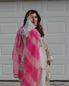 <b>Presenting</b> New Designer Collection in Other Top-Bottom and Dupatta Set Fully Stitched Ready to Wear Party Reversible Casual - Product Image 6