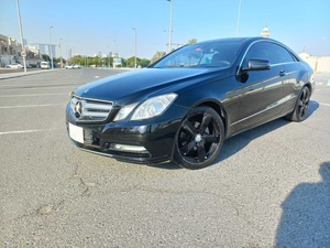 2014 Mercedes-Benz E200เทอร์โบ FWD E-Class พร้อมยาง R20เบาะหนังแท้ - Product Image 2