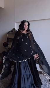 Traje DE BODA Anarkali de seda satinada de estilo indio tradicional para mujer, traje de boda largo hasta el suelo, diseñador Dupatta, respetuoso con el medio ambiente - Product Image 5