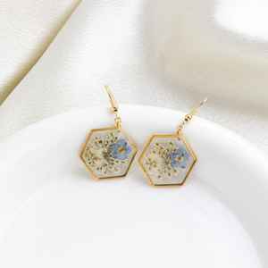 Boucles d'oreilles clous en résine colorée faites à la main |   Bijoux traditionnels vintage pour femmes |   Fête de mariage AZ ENTERPRISES - Product Image 2