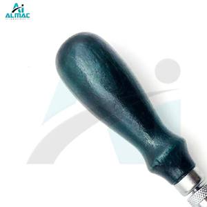 Instrumento Quirúrgico Manual Ajustable de Alto Rendimiento ALMAC para Hacer Ranuras en Cuero, Hecho por Artesanos, que Garantiza Precisión - Product Image 5