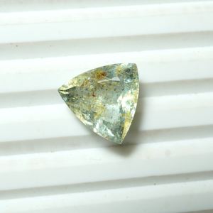 Piedra preciosa de corte trillón facetado de Aguamarina natural para la fabricación de joyas - Product Image 2