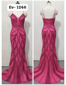 Robe de soirée décontractée sexy à col en V profond, longueur au sol, en velours, avec broderie de paillettes, fente dans le dos, design élégant - Robe pour femmes - Product Image 4