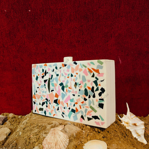Sac à main en résine terrazzo artisanal pour femmes, sac de soirée luxueux multicolore abstrait, design de boîtier rigide - Product Image 4