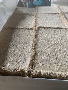 ขี้เลื่อยไม้สนอะคาเซีย100% แบบนิ่มมาตรฐานส่งออกบล็อกขี้เลื่อยเพื่อการเกษตร - Product Image 6