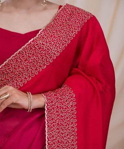 DERNIÈRE VICHITRA EN FLEURS BRODERIE ZARI FIL TRAVAIL SAREE AVEC BLOUSE NON COUCHÉE VÊTEMENT QUOTIDIEN PRIX DE GROS VÊTEMENT ETHNIQUE ROSE - Product Image 4