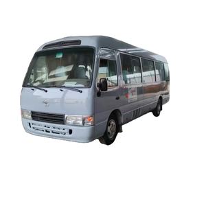 Camion de transport de passagers 4x2 2023 Coaster pour 23-30 personnes, véhicule de transport de bétail, petits camions de fret, norme Euro 3 - Product Image 1