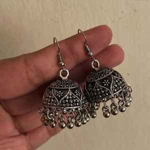 Venta al por mayor de moda antigua pakistaní indio tradicional boda ropa de mujer oxidada Jhumka conjuntos elegantes pendientes conjunto señoras - Product Image 1