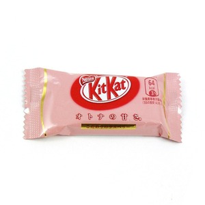 Barres de chocolat de KitKat de rose de Offre Spéciale en vrac disponibles pour la vente en gros Emballage cadeau promotions au détail et livraison rapide - Product Image 1