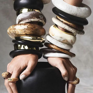 Multi Color últimas mujeres moda resina pulsera brazaletes moda tendencia diseño nuevo personalizado - Product Image 2