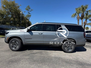 Chevrolet Suburban 2025 SUV Argento 8 Posti Interni in Pelle Fari LED Trasmissione Automatica Pneumatici R20 Tetto Panoramico - Product Image 2