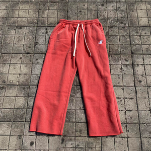 Pantalones de chándal de pierna recta de terciopelo de algodón bordado con logotipo personalizado, pantalones de pierna ancha con cordón, pantalones de chándal de imitación lavados con ácido para hombres - Product Image 4