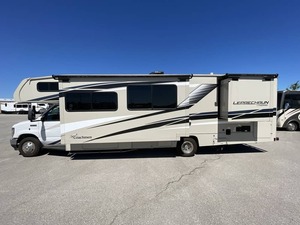 VENDEDOR VERIFICADO DE CARAVANA USADA Coachmen LEPRECHAUN 319MB 2023, Lista para la Venta y Entrega a Nivel Mundial - Product Image 6