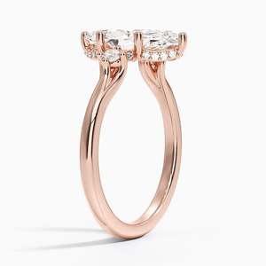 Anillo de Diamantes con Corte Marquesa y Tres Piedras en Oro con Piedras Laterales Redondas, Anillo de Compromiso Clásico Flotante para Mujer, Joyería Fina, Regalo - Product Image 4