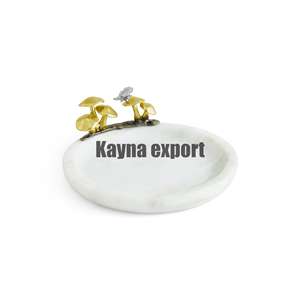 Bol à plateau de fromage décoratif de luxe avec base en marbre et décoration de table artisanale de style champignon en métal doré pour les fêtes - Product Image 1