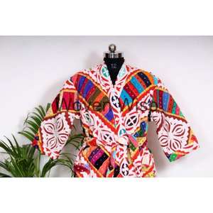 Abrigo de Kantha Boho hecho a mano para mujer, Kimono largo de algodón, bata India acolchada con diseño de patrón de cuadrícula colorido - Product Image 4