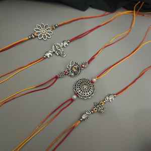 Rakhi oxydé de créateur unique pour Brother Artistic Rakhi Thread dans diverses formes Antique Look for Raksha Bandhan Celebration - Product Image 1
