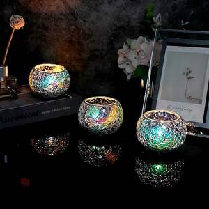 Support artistique de lumière de thé de mosaïque avec des morceaux de verre réfléchissants support élégant de lumière de thé de mosaïque à la main pour la maison moderne - Product Image 5
