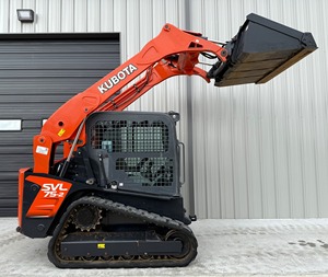 Cargadora Compacta de Orugas Kubota SVL75-2 2020 |   Minicargadora diésel de 74.3 HP |   Hidráulica de Alto Flujo y Elevador Vertical para Minicargadora - Product Image 1