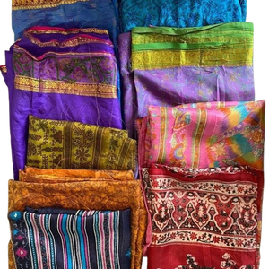 Tissu de sari en soie vintage recyclé, matière de sari indien pour la confection de robes, artisanat ethnique, kimono, peignoir, vente en gros, hiver - Product Image 6