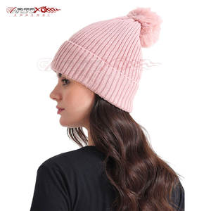 Gorro de lana 100% apto para viajes para mujer, gorro de invierno de doble capa transpirable e impermeable de punto suave fácil de doblar - Product Image 3