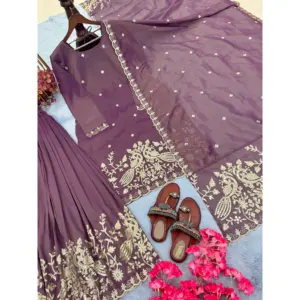 Ensemble haut et palazzo brodé floral de créateur avec dupatta, vêtements tissés de haute qualité pour femmes, tailles XXL-2XL, en micro-coton doux - Product Image 1