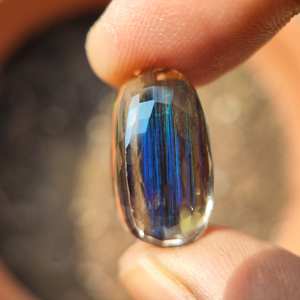 Scapolite en cristal à facettes arc-en-ciel Sunstone Scapolite irisé Effet Cat'sEye Shiller Scapolite Fabrication de bijoux Prêt à expédier - Product Image 2