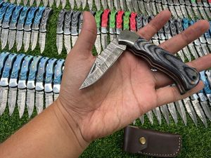 Couteau de poche à lame pliante en acier damas de haute qualité prix d'usine de gros manche en bois application tactique couteau de poche - Product Image 6