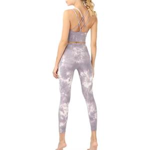 Conjunto de Yoga de talla grande sólido sin costuras reversible ecológico para mujer ropa de entrenamiento de gimnasio con mallas - Product Image 2