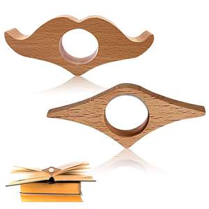 Elegante soporte de madera para el pulgar para una lectura cómoda con una sola mano, con acabado de madera natural y diseño ergonómico. - Product Image 1