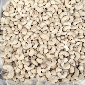 Meilleur Prix Noix De Cajou Noix De Cajou WW180, WW240, WW320 SANTIGO Prix Au Vietnam Noix De Cajou W320 Hors Taxe - Product Image 1