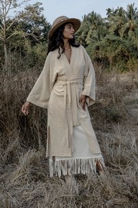 Kimono Boho Beige Vêtements Naturels avec Fermeture à Cordon Veste de Couverture Respirante pour les Cérémonies d'Hiver, d'Automne et de Printemps - Product Image 3