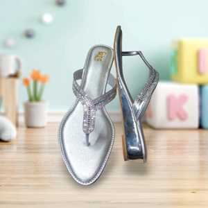 Zapatilla elegante para mujer - Product Image 1