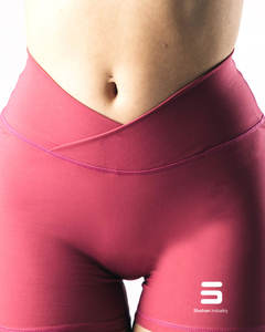 Moda de tendencia Logotipo personalizado Mejor precio Fabricante profesional Diseño único para pantalones cortos de mujer - Product Image 5