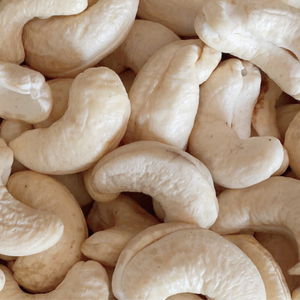 โรงงาน Santigo ในเวียดนามเม็ดมะม่วงหิมพานต์ W320 W240พรีเมี่ยมส่งออกไปยังตะวันออกกลางผู้ผลิตเม็ดมะม่วงหิมพานต์ - Product Image 1