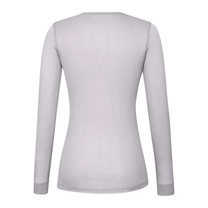 Haut de compression respirant à manches longues pour femme, idéal pour la course, le fitness, l'entraînement en salle et les activités sportives. - Product Image 4
