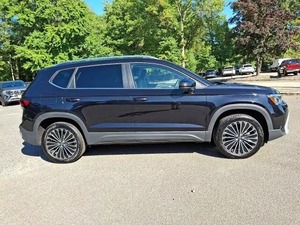 รถยนต์ Volkswagen Taos SE FWD Turbo ปี 2024 พวงมาลัยซ้าย ไฟ R21 ไมล์น้อย ราคาประหยัด มีสินค้าพร้อมส่ง - Product Image 2