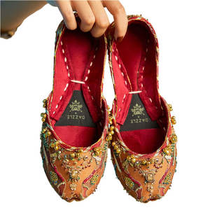 Chaussures Khussa pour femmes, en velours antidérapant, matériau durable, faible MOQ, marque privée, best-seller, fabrication professionnelle, dernier design - Product Image 1