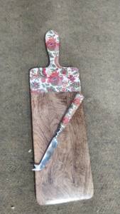 Tabla de Cortar Rectangular de Madera de Mango Ecológica y Duradera de 20 Pulgadas y 6 Pulgadas, Hecha a Mano, Estilo Antiguo, Apta para Lavavajillas, Libre de BPA, Apta para Microondas - Product Image 5